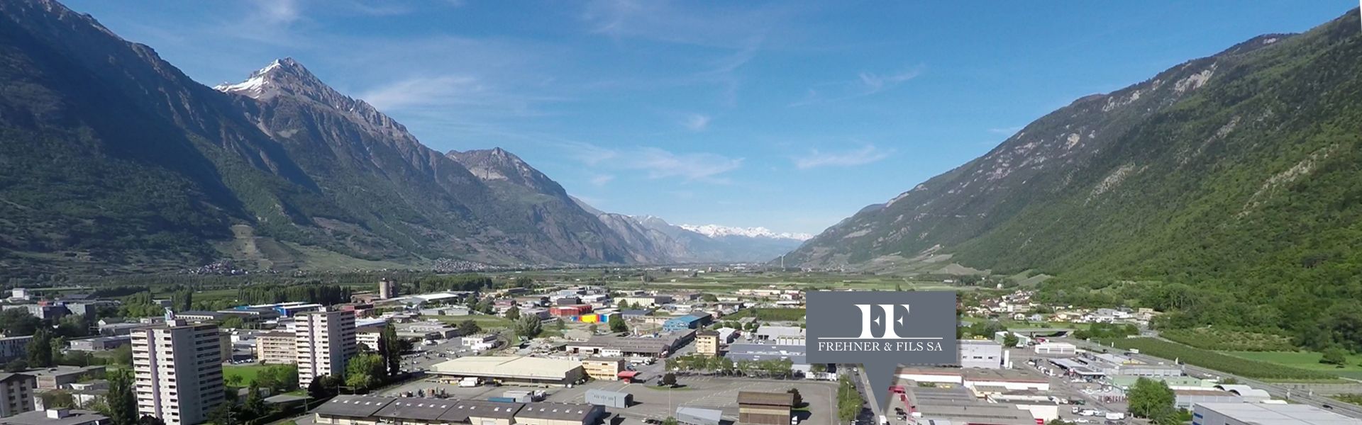 Vue aérienne de la région de Martigny, situé dans le canton du Valais